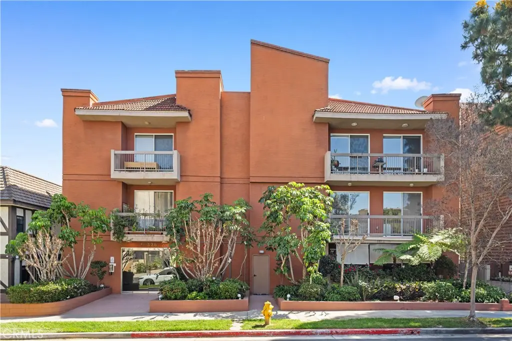 10326 Almayo Avenue #201, Los Angeles, CA 90064 - #1