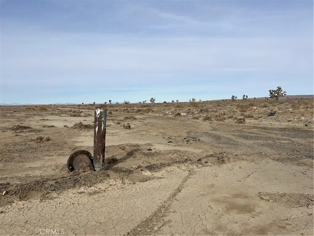 105 E Avenue H, Lancaster, CA 93535 - #1