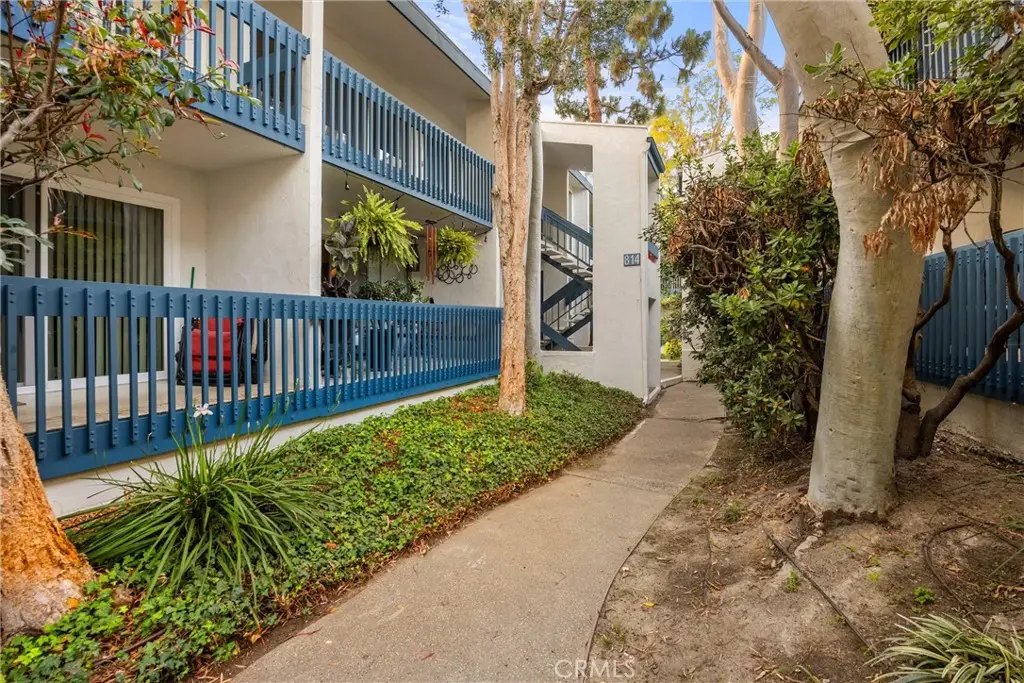 814 Camino Real #203, Redondo Beach, CA 90277 - #1