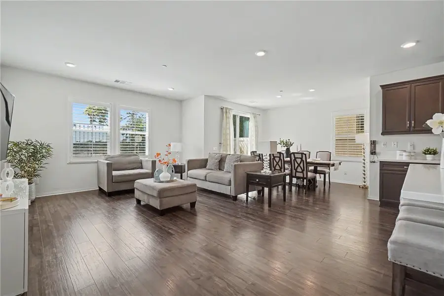 821 Parisa, Upland, CA 91786 - #2
