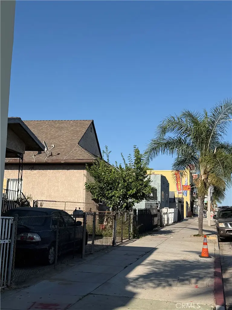 4227 E Cesar E Chavez, Los Angeles, CA 90063 - #2