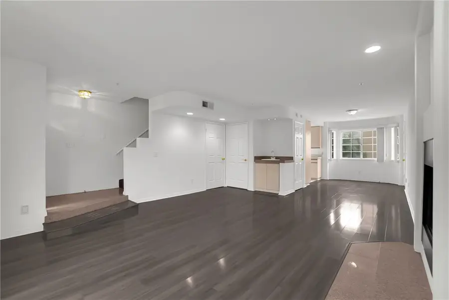 821 N Garfield Avenue #4, Alhambra, CA 91801 - #3