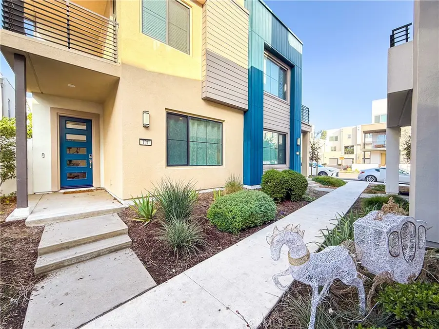 121 Novel, Irvine, CA 92618 - #2