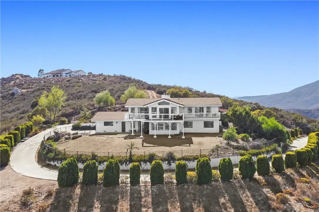 39158 Vista Del Bosque, Murrieta, CA 92562 - #1