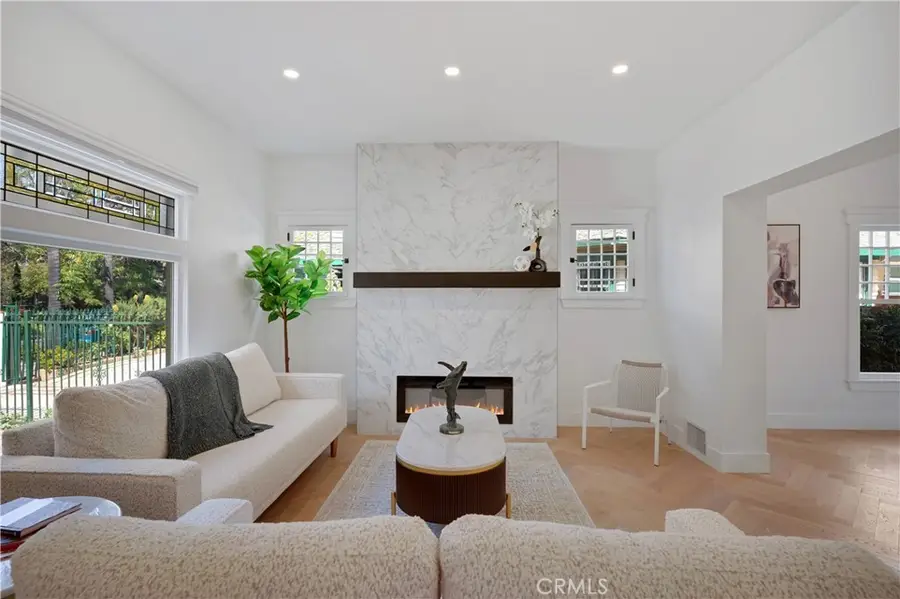 1800 S Oxford. Avenue, Los Angeles, CA 90006 - #2