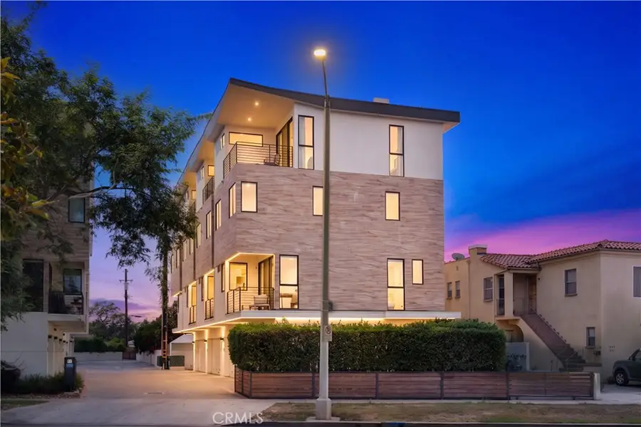 5151 W Redondo Court, Los Angeles, CA 90019 - #2