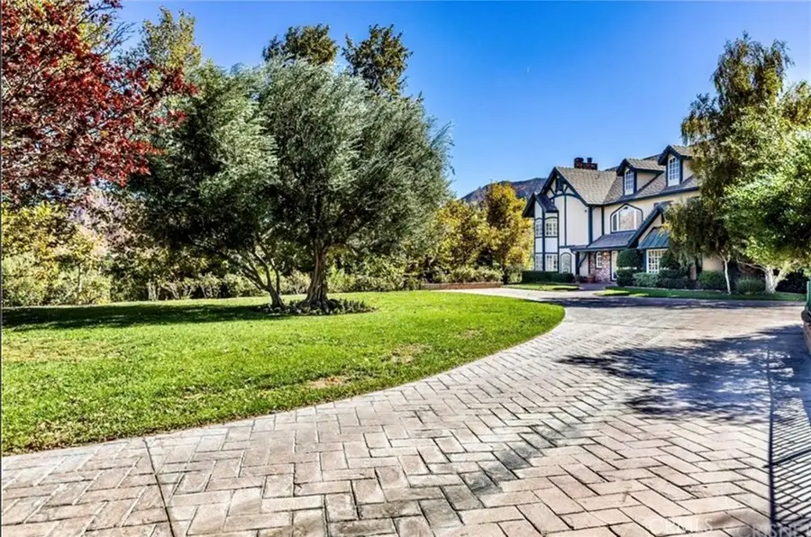 16418 Cambria Estates Lane, Canyon Country, CA 91387 - #3