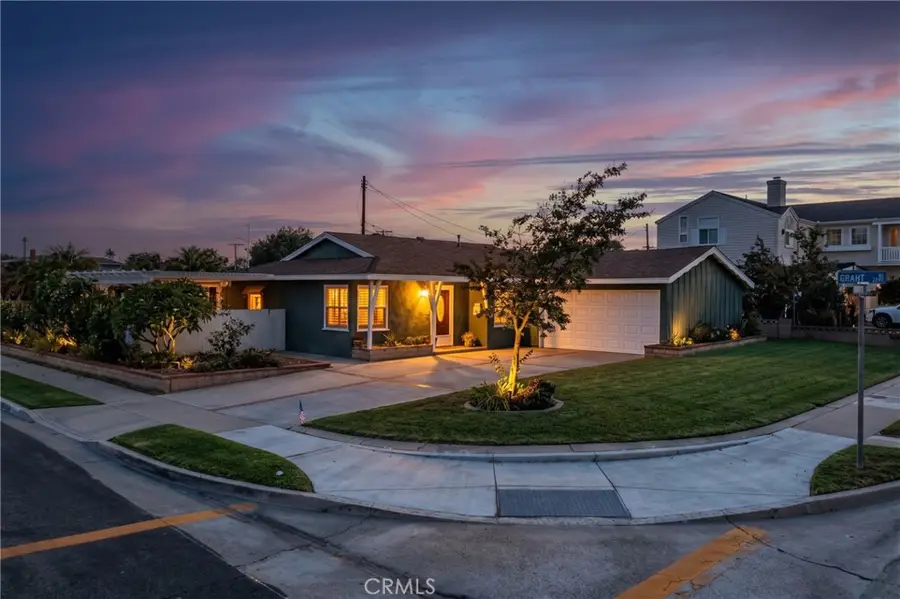 19271 Harding, Huntington Beach, CA 92646 - #3