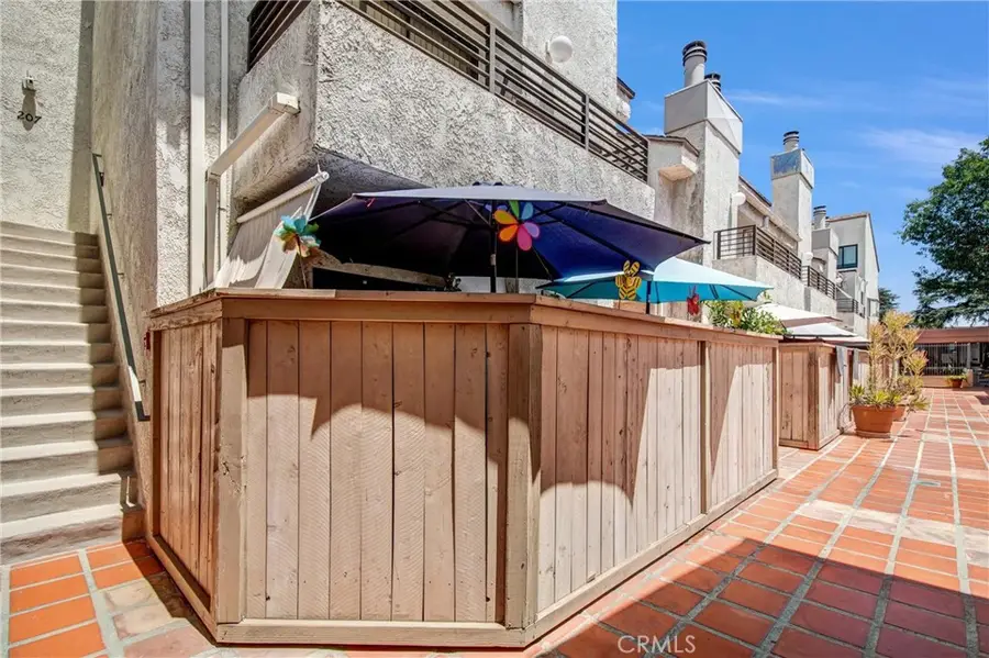 8221 Langdon Avenue #207, Van Nuys, CA 91406 - #2