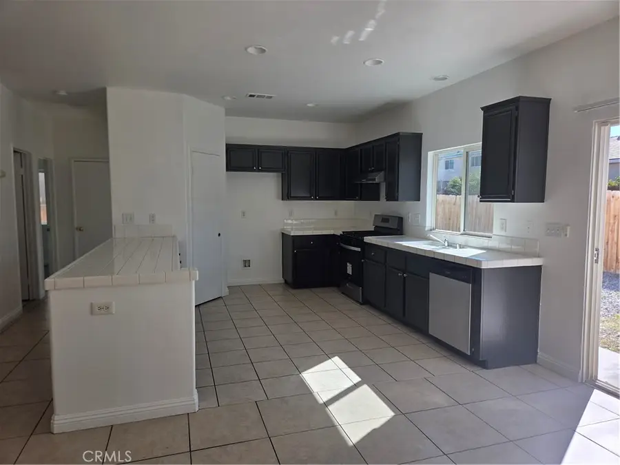 14601 Apache, Victorville, CA 92394 - #3