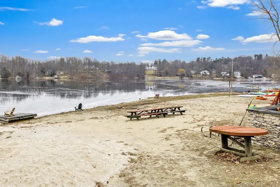 213 Mamanasco Road, Ridgefield, CT 06877 - Image #2