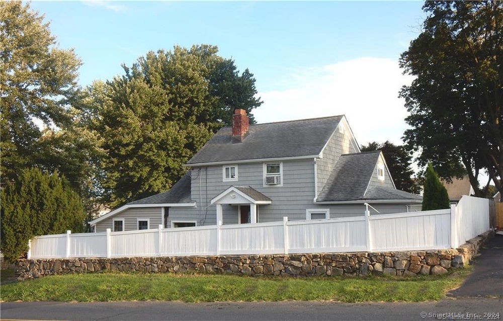 301 Old Town Road, Bridgeport, CT 06606 ERA