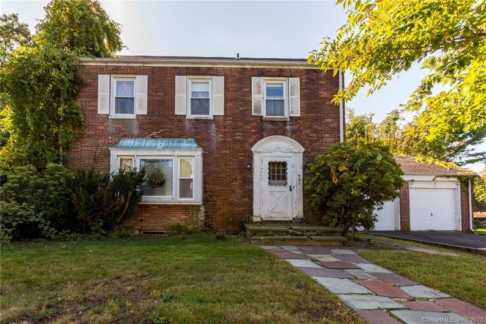 525 Woodside Avenue, Bridgeport, CT 06606 ERA