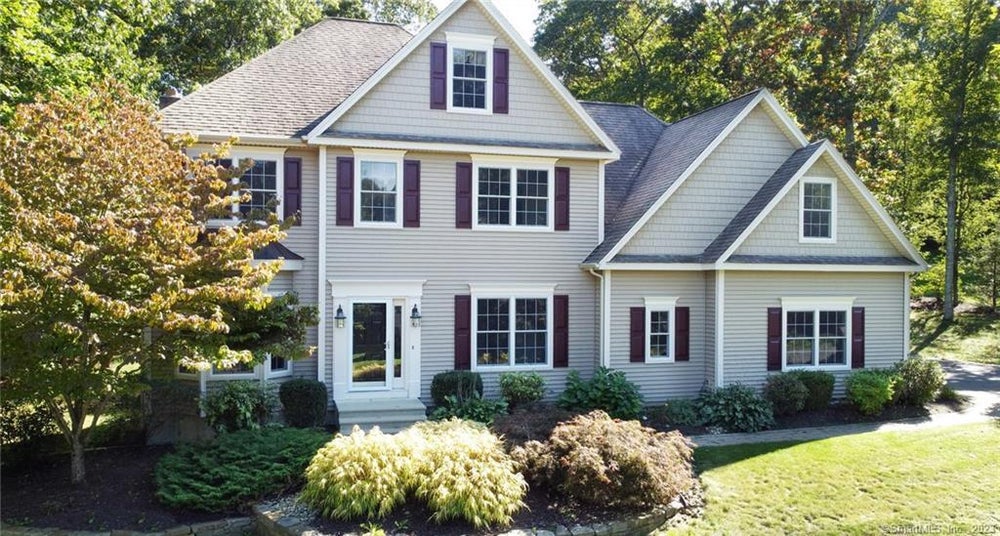 10 Azalea Lane, Ellington, CT 06029 ERA