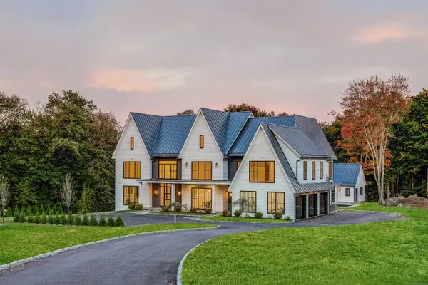 729 Smith Ridge Road, New Canaan, CT 06840