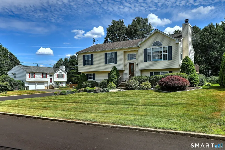 2 Michelle Lane, Naugatuck, CT 06770 - #2