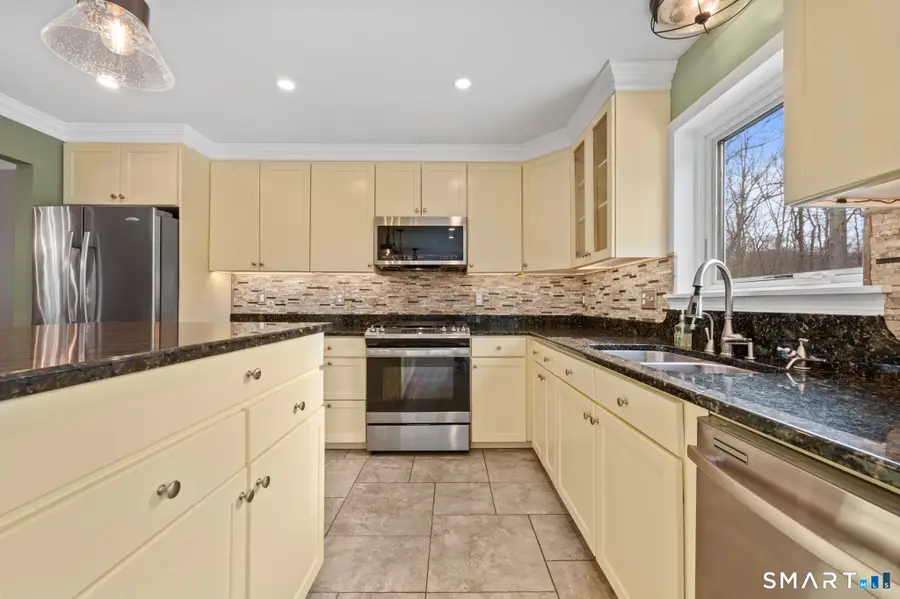 54 Bridle Trail Drive, Naugatuck, CT 06770 - #3