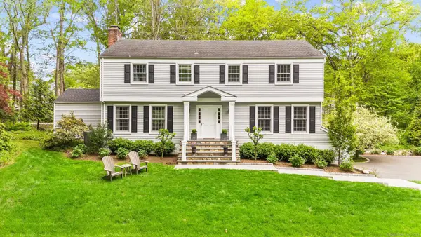 94 Glen Drive, New Canaan, CT 06840