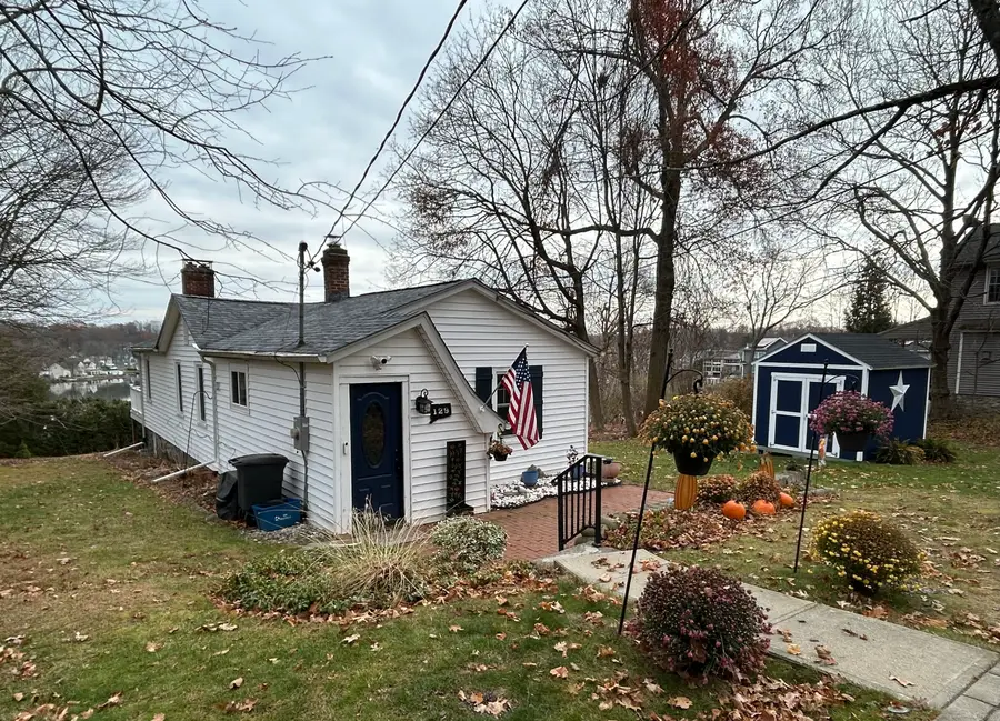 129 Farview Avenue, Wolcott, CT 06716 - Image #2