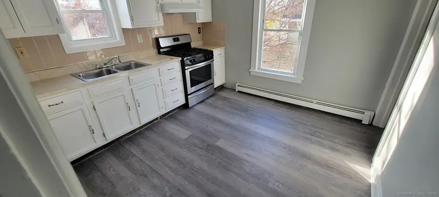 4 Stratton Place, Danbury, CT 06810 - Image #2