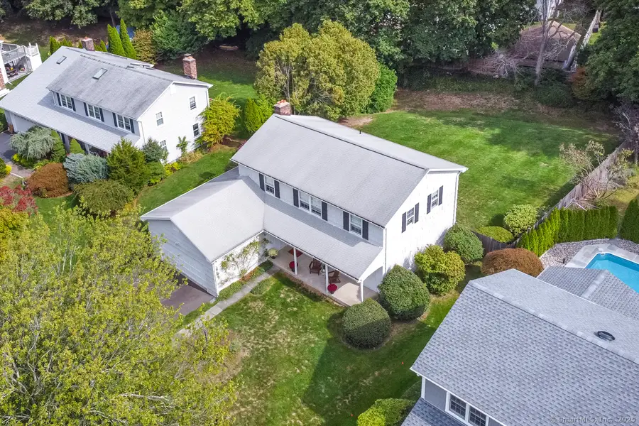 20 Denhurst Place, Darien, CT 06820 - Image #3