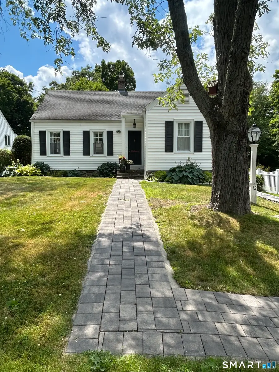 12 Yale Avenue, Middlebury, CT 06762 - #2