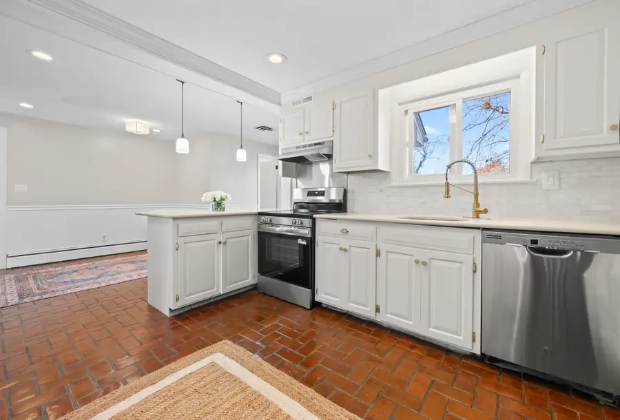 11 Rye Ridge Parkway, West Hartford, CT 06117 - Image #3