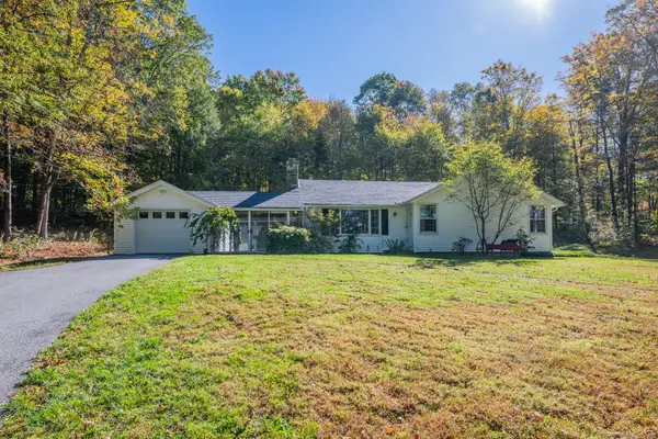 223 Tuttle Road, Woodbury, CT 06798