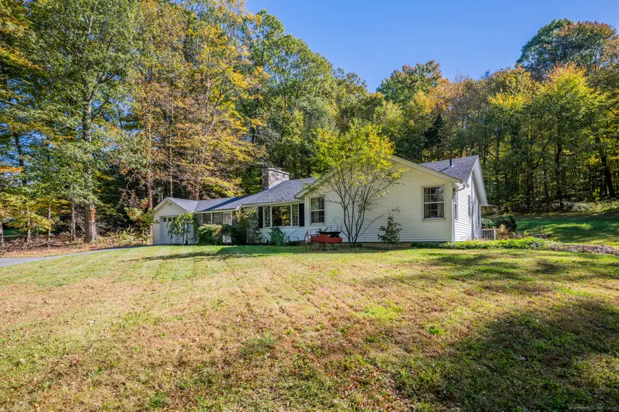 223 Tuttle Road, Woodbury, CT 06798 - Image #3
