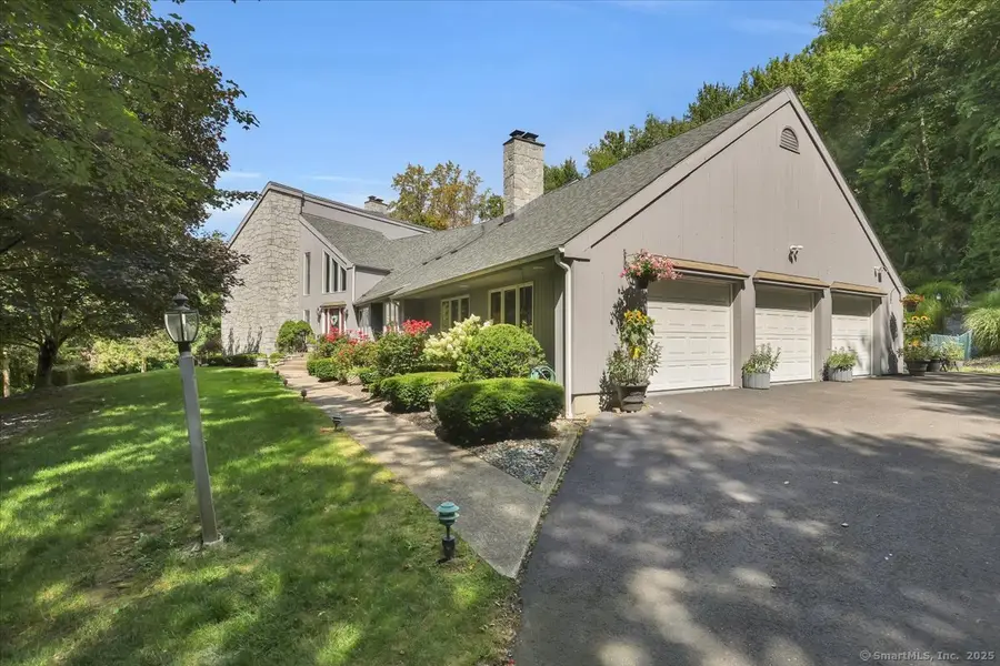 146 Lantern Park Lane South, Southbury, CT 06488 - Image #2