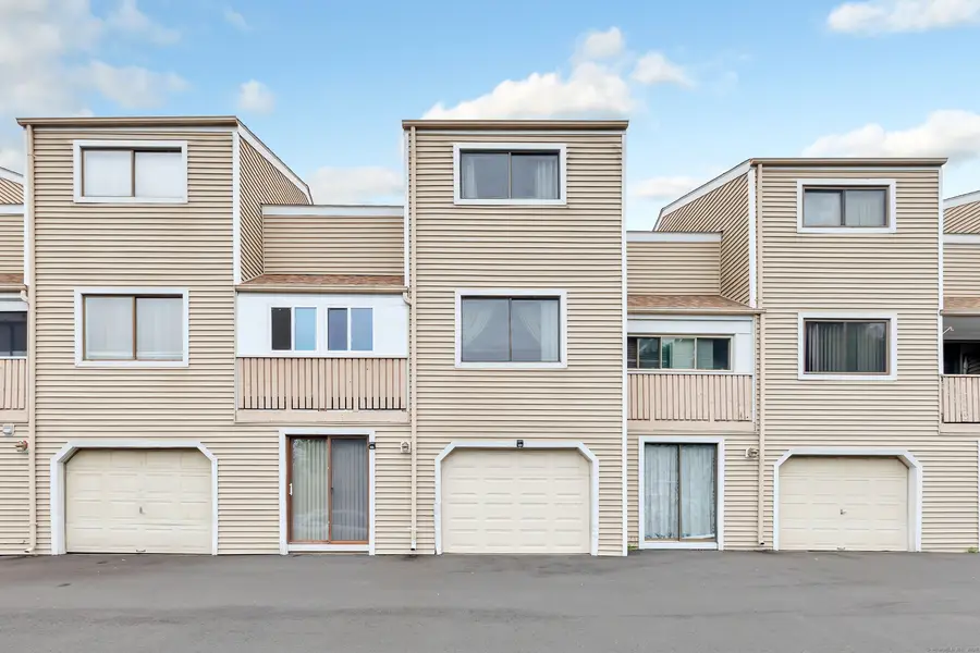 233 Derby Avenue #103, Derby, CT 06418 - Image #3