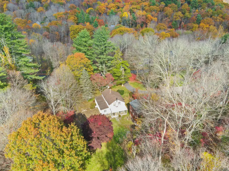 43 Hoop Pole Hill Road, Woodbury, CT 06798 - Image #2