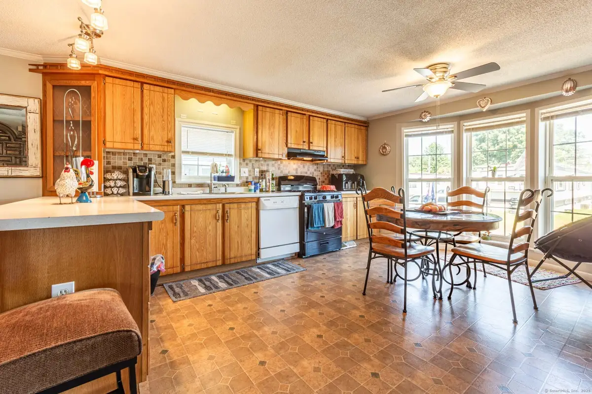 15 Sioux Road, East Hartford, CT 06118 - Image #1