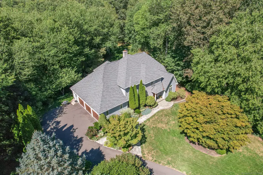 120 Scenic Court, Cheshire, CT 06410 - Image #2