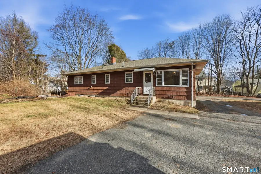 14 Charles Court, Naugatuck, CT 06770 - Image #3