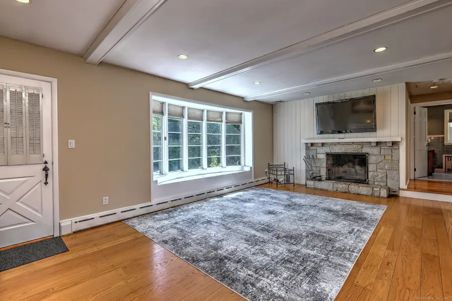 1085 Dunbar Hill Road, Hamden, CT 06514 - Image #3