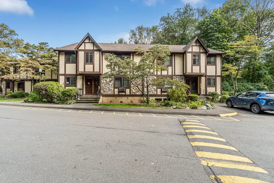 510 Swanson Crescent #510, Milford, CT 06461 - Image #3