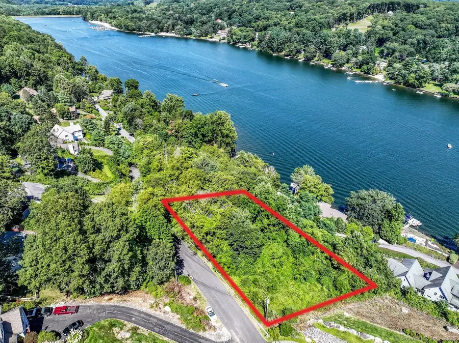 22 Candlewood Common, New Milford, CT 06776 - Image #3