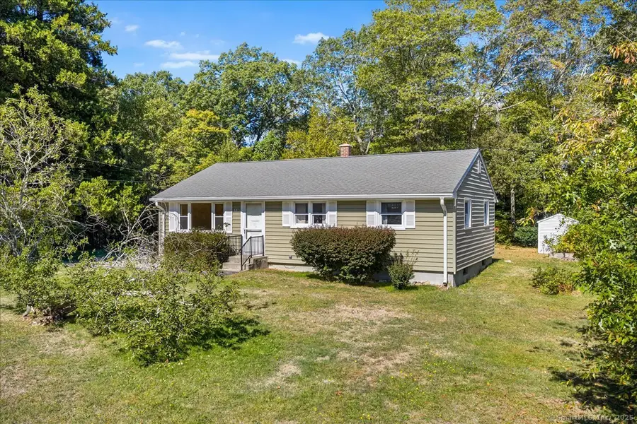19 New Hampshire Lane, Oakdale, CT 06370 - Image #3