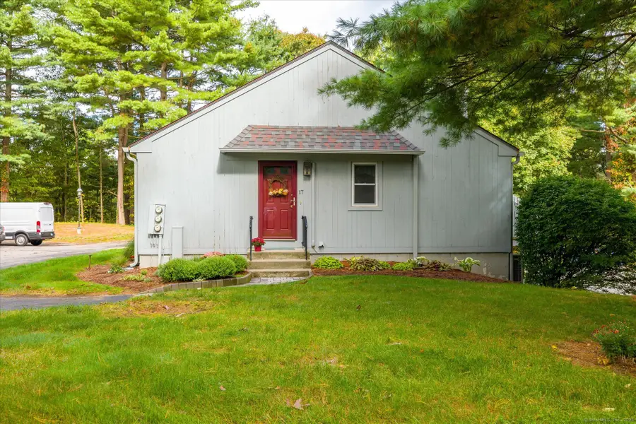 17 Woodstock Meadows, Woodstock, CT 06281 - Image #2