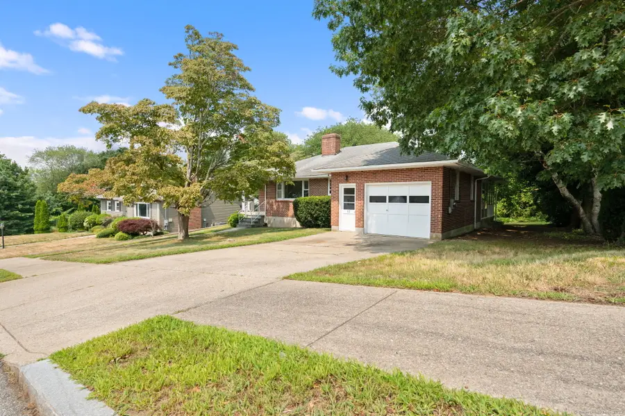 57 Farmington Avenue, New London, CT 06320 - Image #3