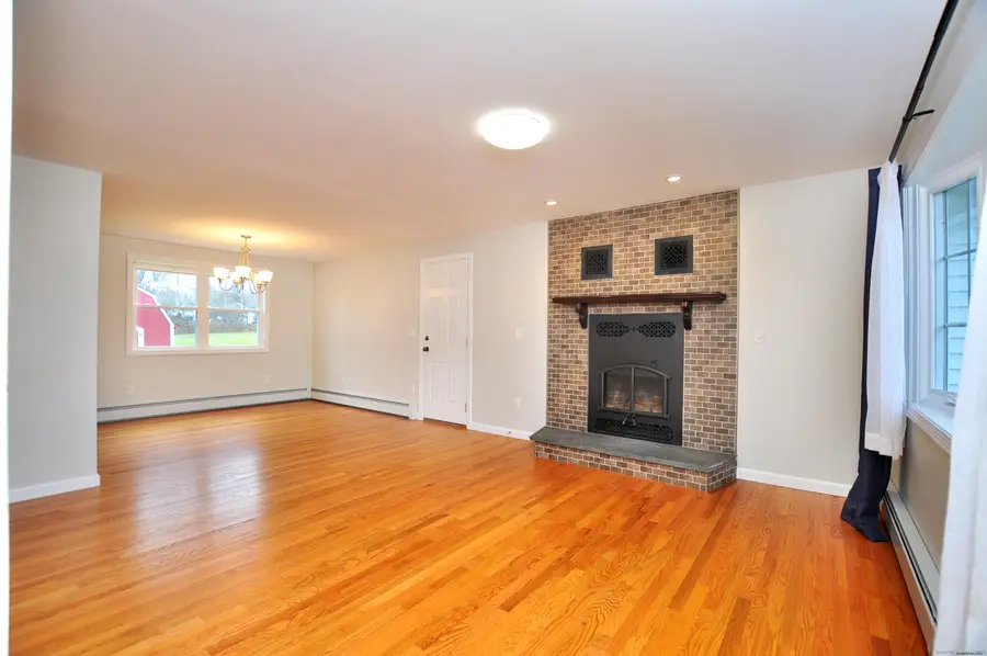 23 Griswold Drive, Windsor, CT 06095 - Image #3