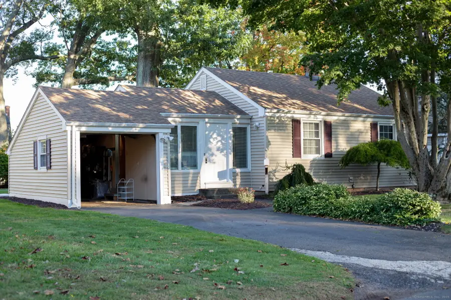 17 Oakwood Manor, Cromwell, CT 06416 - Image #2