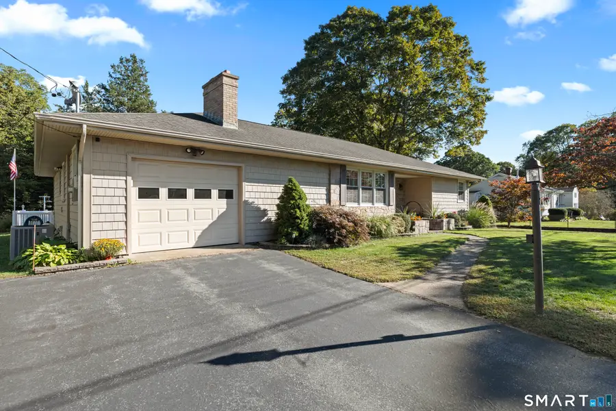 4 Dogwood Drive, Quaker Hill, CT 06375 - #2