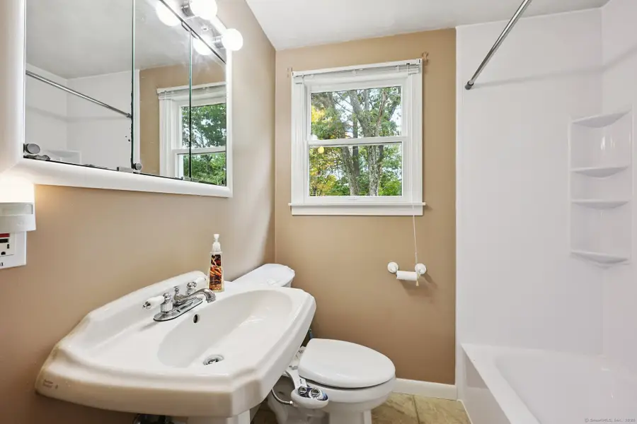 20 Light Street, Enfield, CT 06082 - Image #3