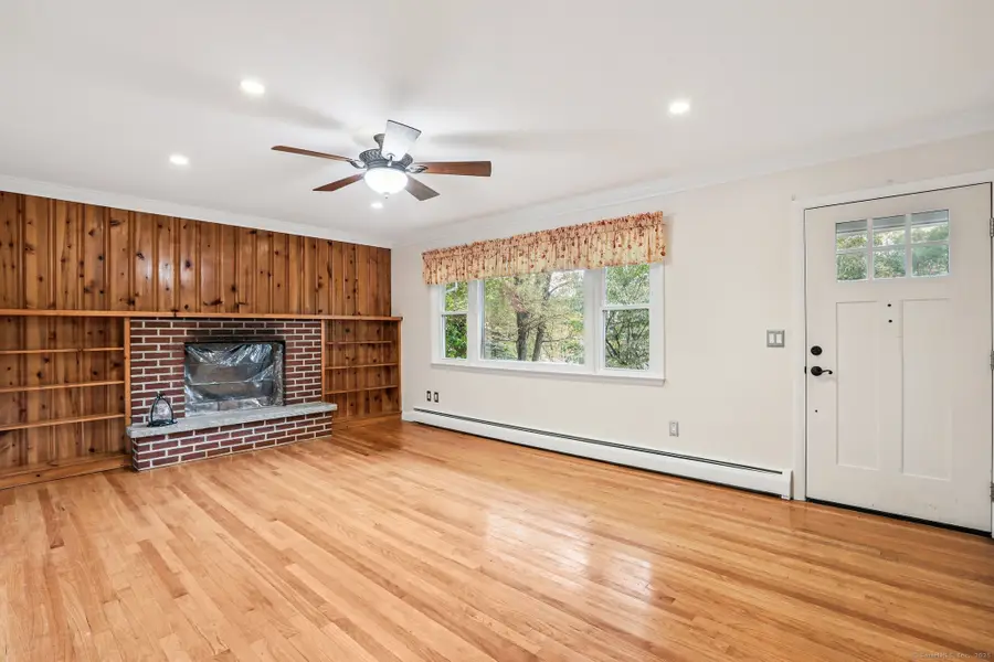 12 Oak Crest Drive, Brookfield, CT 06804 - Image #3