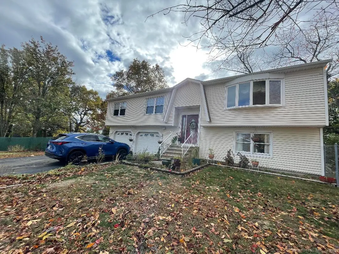 105 Pheasant Road, West Haven, CT 06516 - Image #1