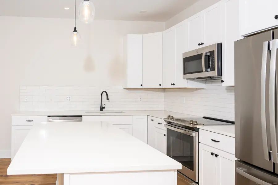 138 Boston Post Road #15, East Lyme, CT 06333 - Image #3