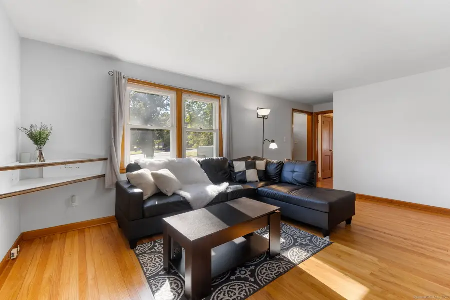 404 Elmwood Drive, Windsor Locks, CT 06096 - Image #2