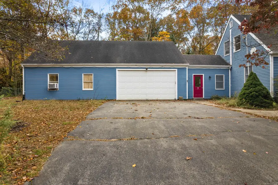 7 Briarwood Court, Ledyard, CT 06335 - Image #2